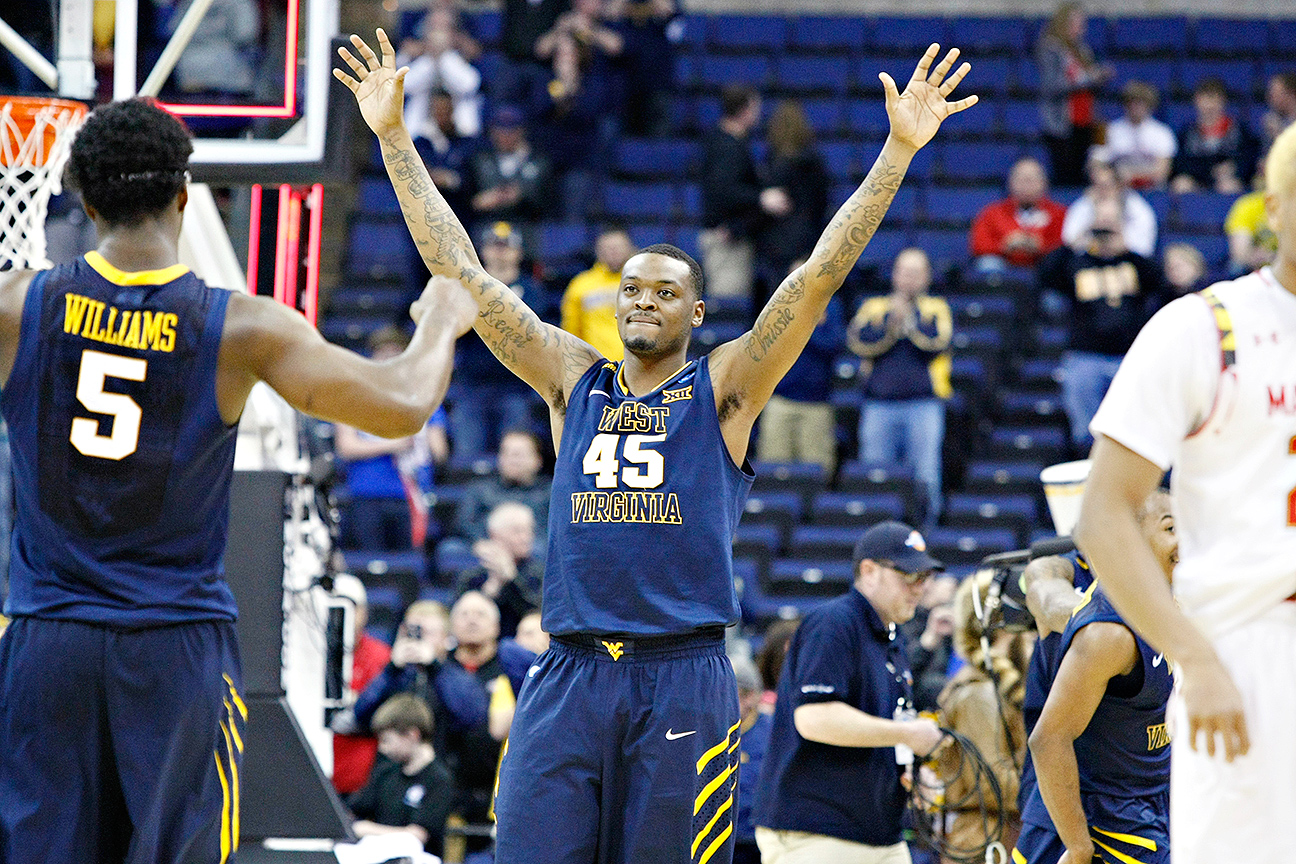 Devin Williams scores 16, West Virginia pounds boards to beat Maryland in  NCAA Tournament - Newsday