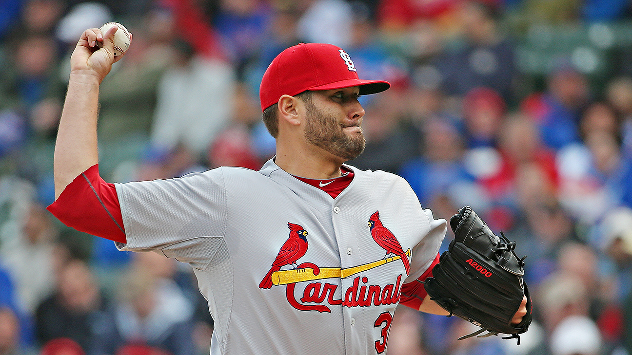 Cardinals' Lance Lynn to have forearm examined