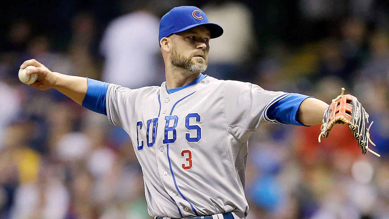 Ross pitches perfect ninth, homers for Cubs