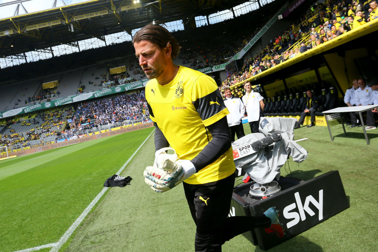 Roman Weidenfeller - Huyền Thoại Khung Gỗ Vàng Đen Dortmund