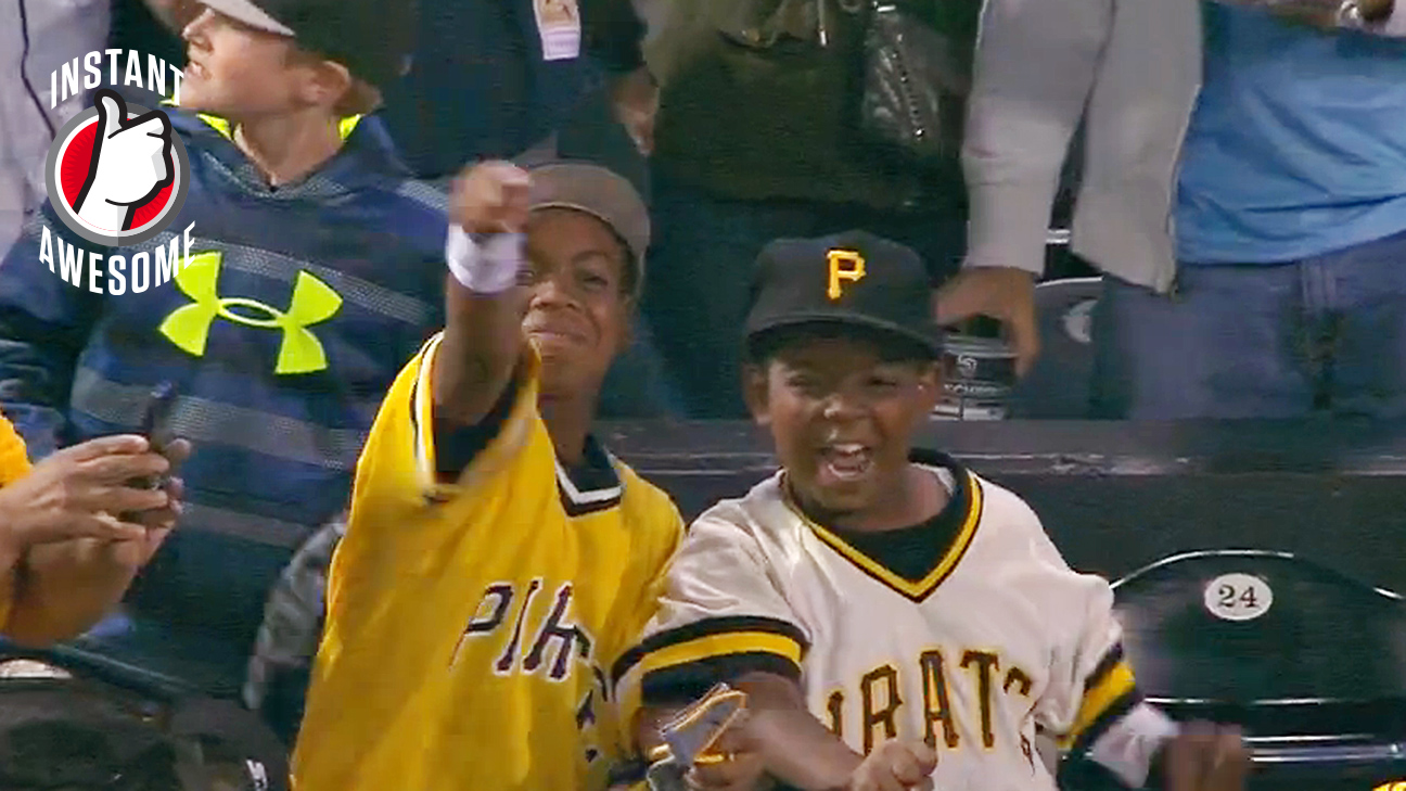 Andrew McCutchen gives young Pirates fans batting gloves, causes them to go  nuts