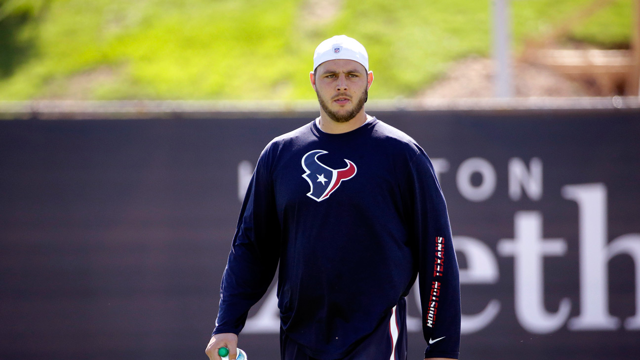 Houston Texans G David Quessenberry earns NFL's prestigious George Halas  Award 