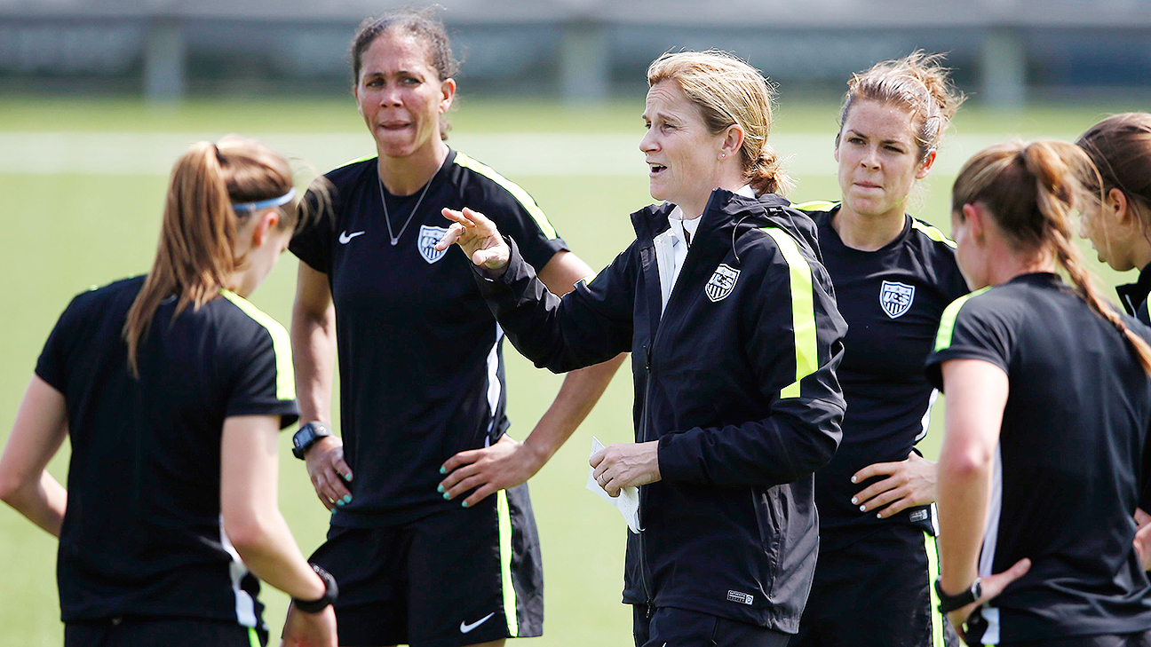 Shirt worn by US soccer coach at World Cup speaks volumes about a