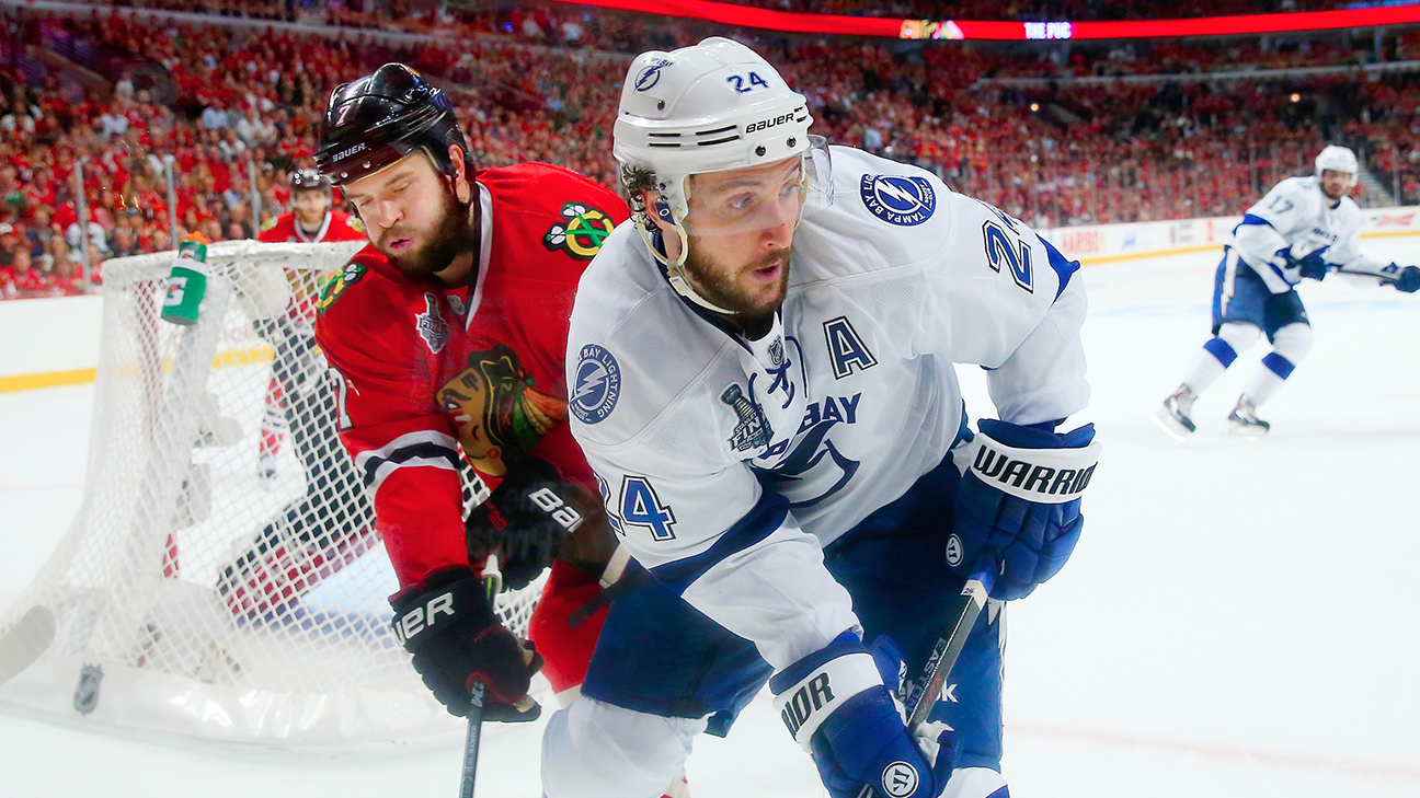 Lightning's Ryan Callahan diagnosed with degenerative back disease