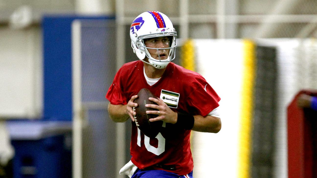 New England Patriots on X: #TBT to new Bills QB Matt Cassel's