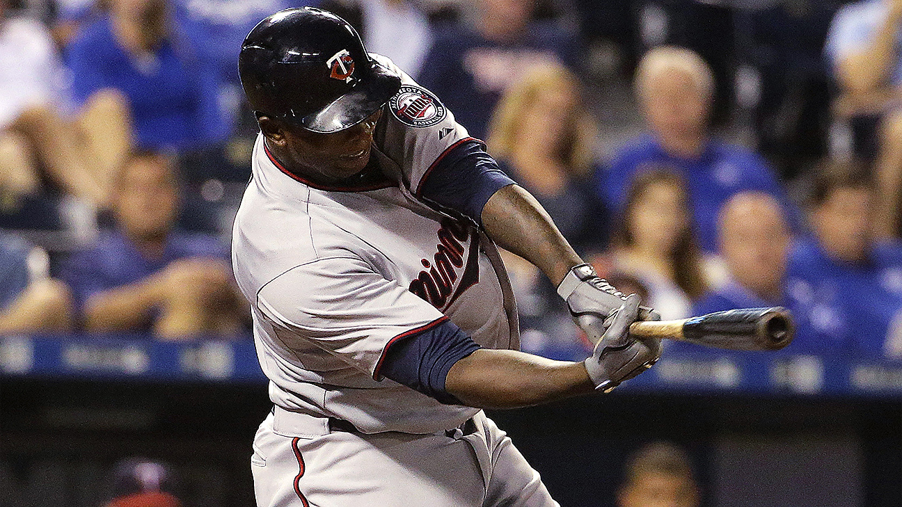 Twins rookie Miguel Sano steps on baseball, sprains ankle