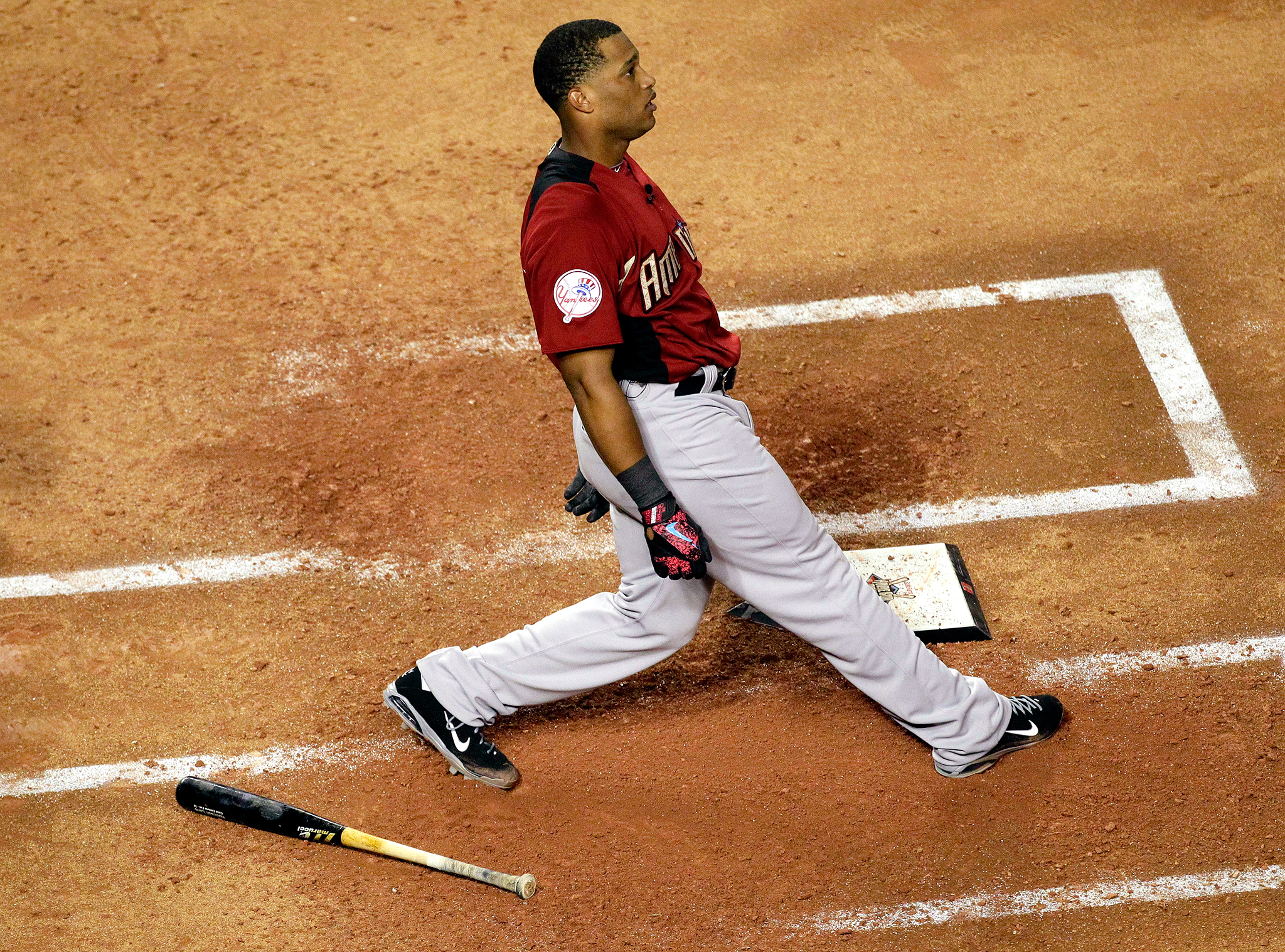 GQ Sports on X: Ken Griffey Jr. with the All-Star Home Run Derby trophy,  1994  / X