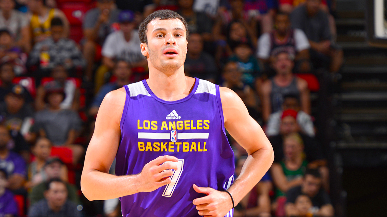 Larry Nance Jr. apologizes to fans for Kobe Bryant tweet