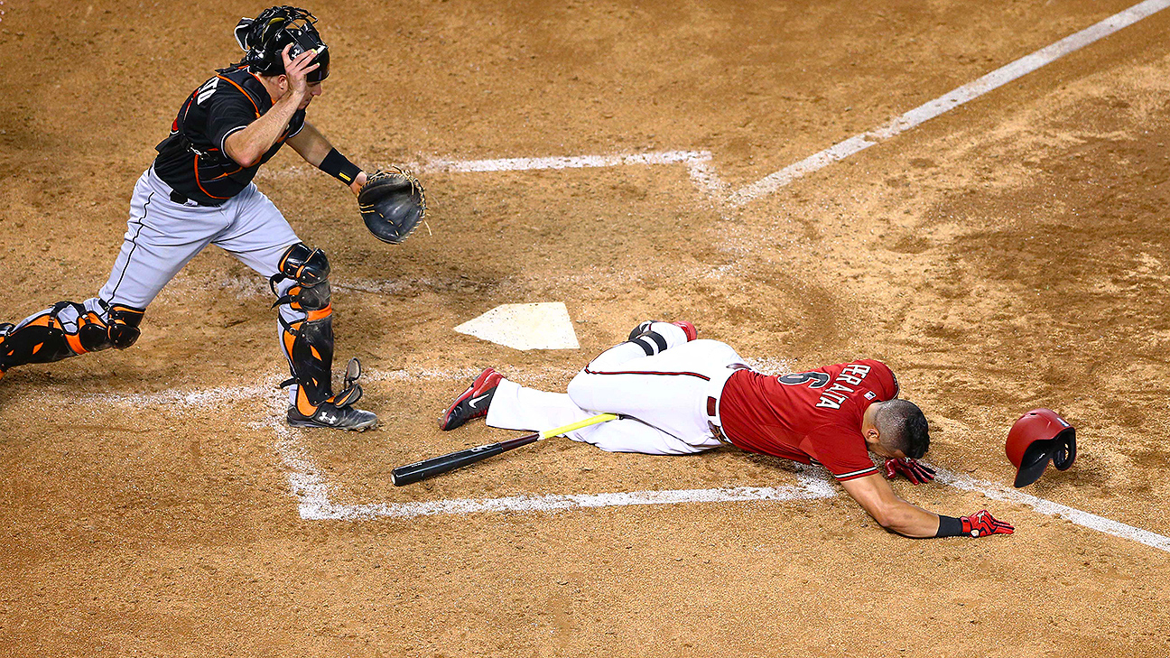 Arizona Diamondbacks' David Peralta exits game after beaning, is OK