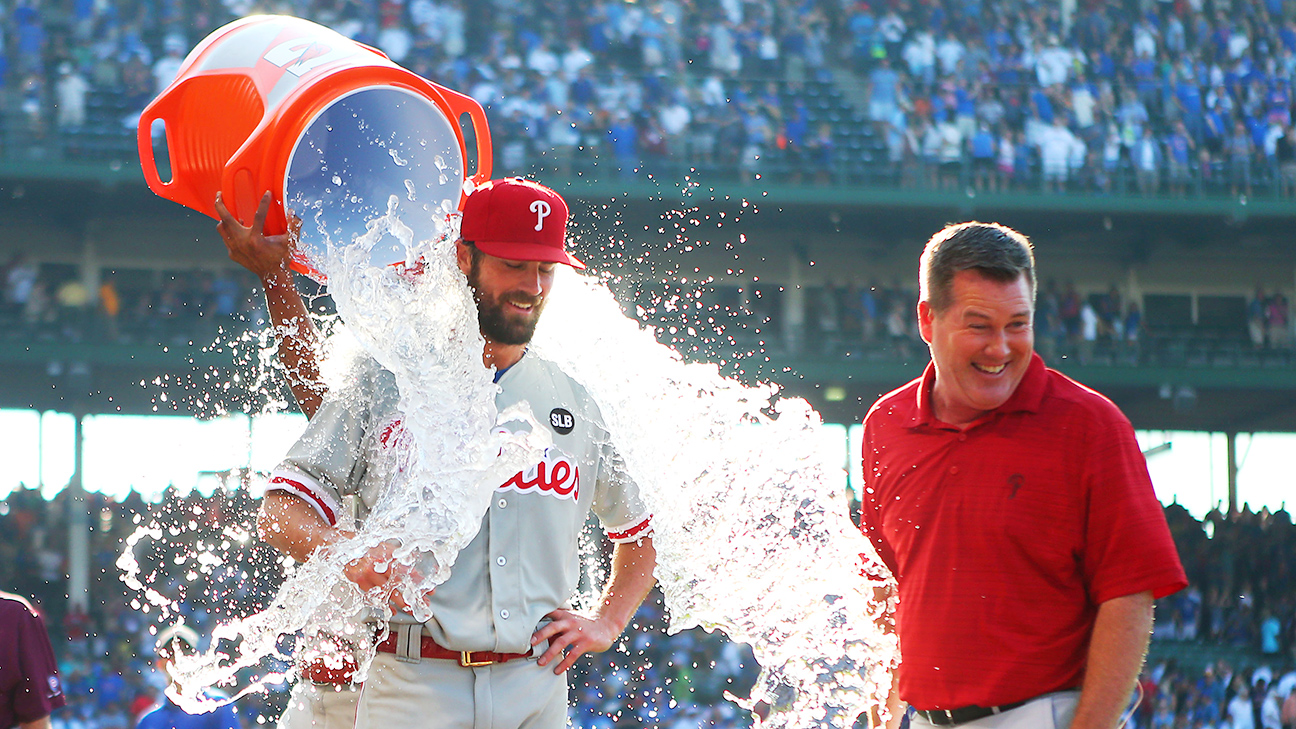 Hamels set to face Red Sox, not join them