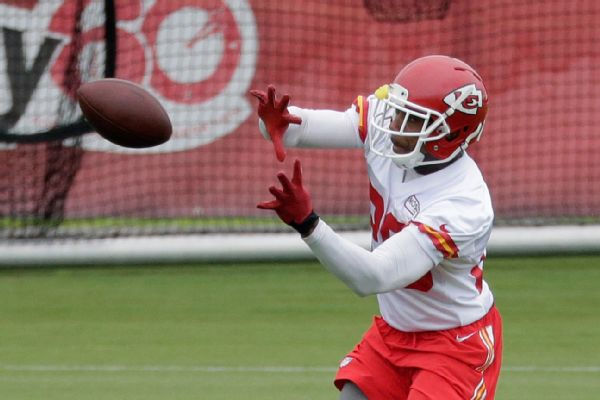 Chiefs use franchise tag on Pro Bowl safety Eric Berry