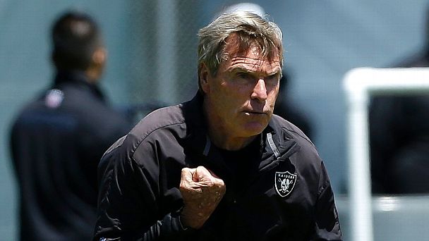 Saunders Returns to Raiders Coaching Staff