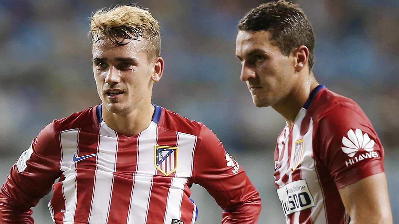 Atletico Madrid players Koke and Antoine Griezmann attend the game News  Photo - Getty Images