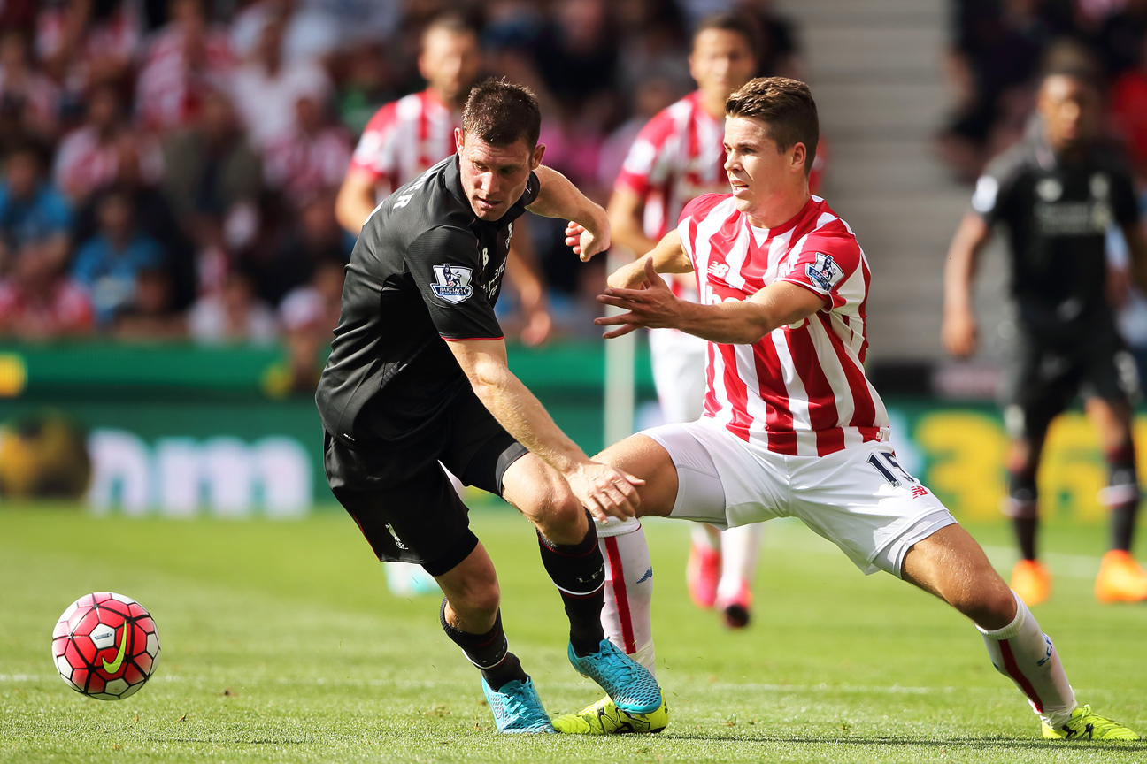 - Marco van Ginkel joins PSV on loan