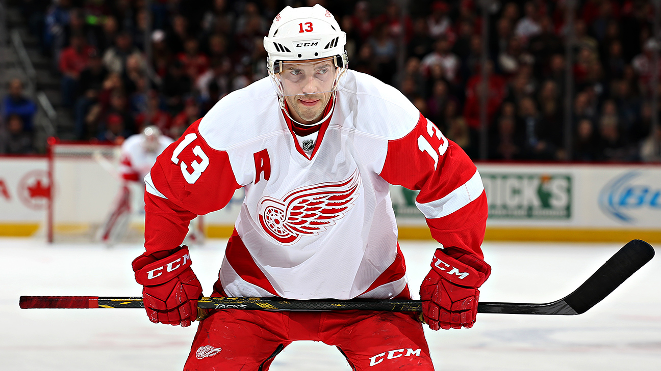 Pavel Datsyuk Signs Deal to Remain in KHL - Last Word On Hockey