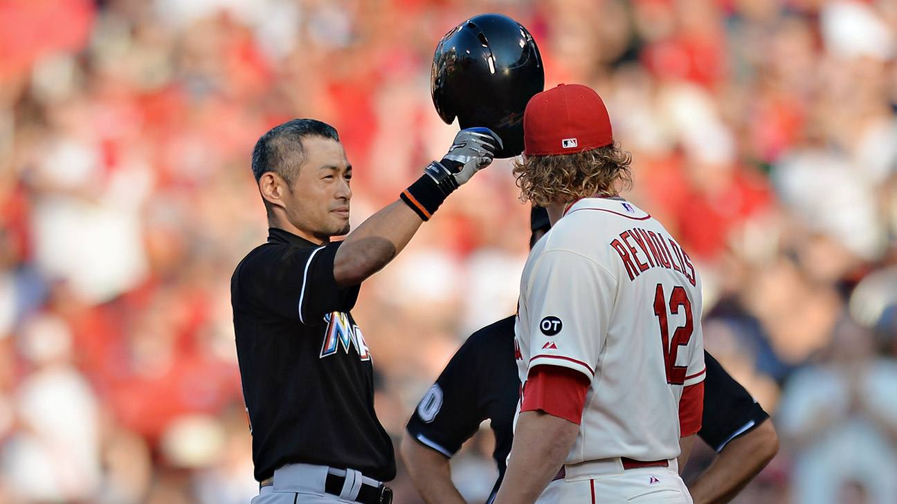 Ichiro gets 4,192nd career hit in MLB, Japan