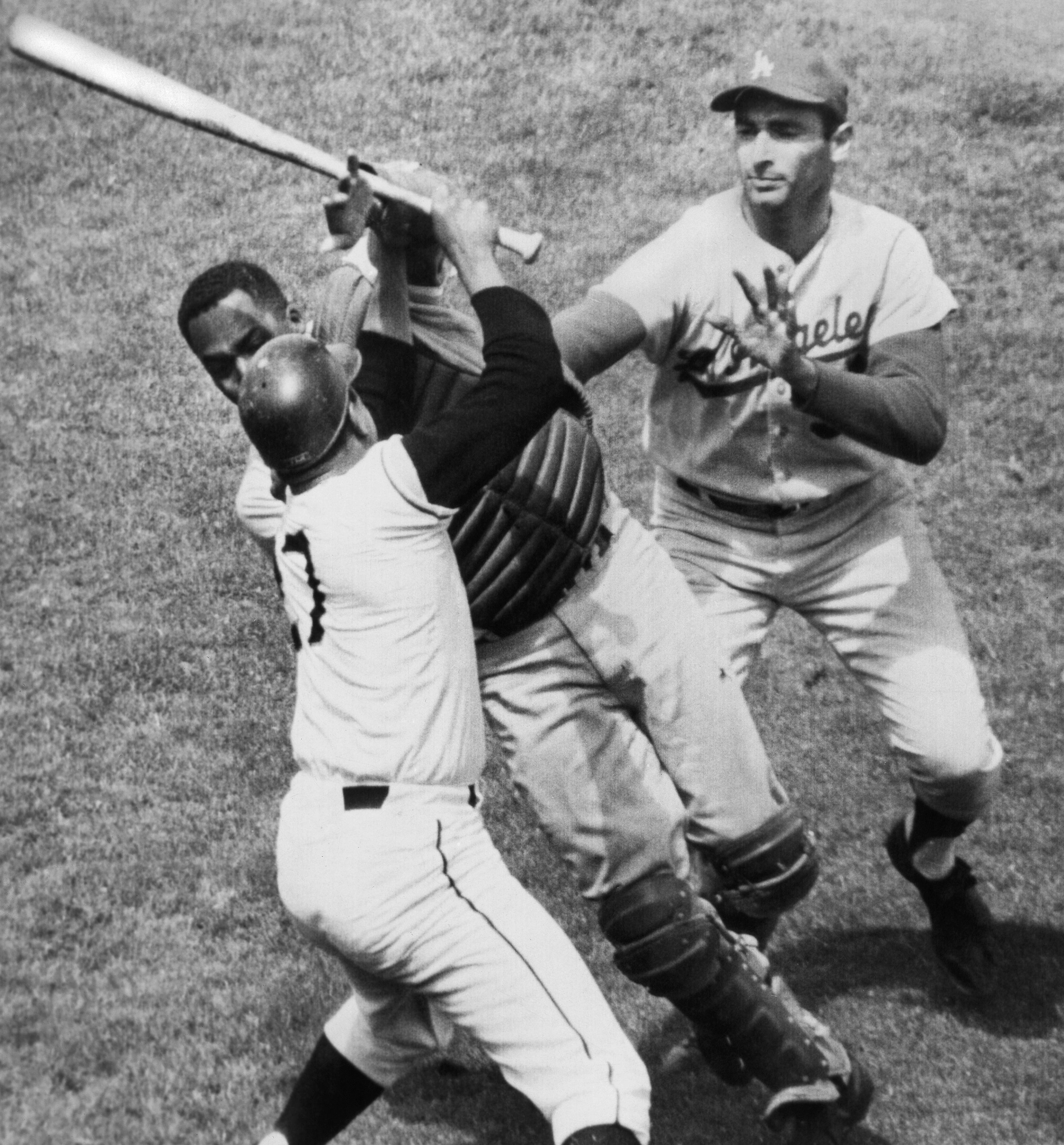 Juan Marichal hit John Roseboro with bat in ugly baseball brawl 50 years  ago - ESPN
