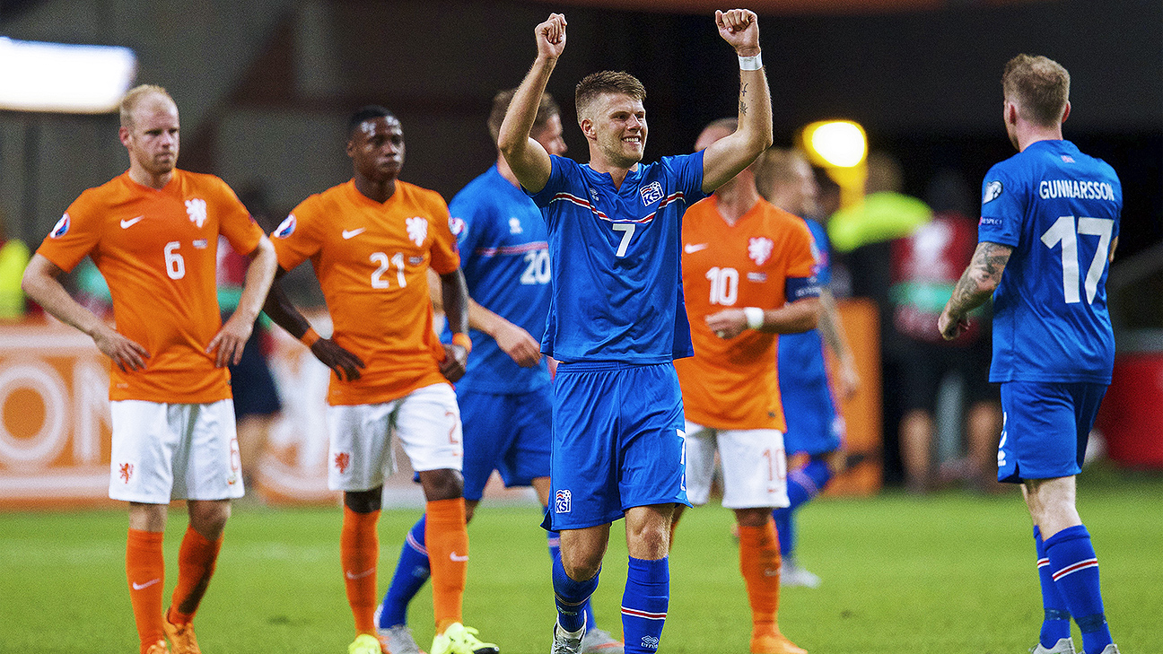 Reds go Dutch with high hopes for van der Wiel
