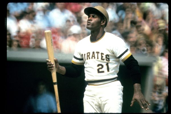 Pirates wearing No. 21 jerseys to honor Clemente