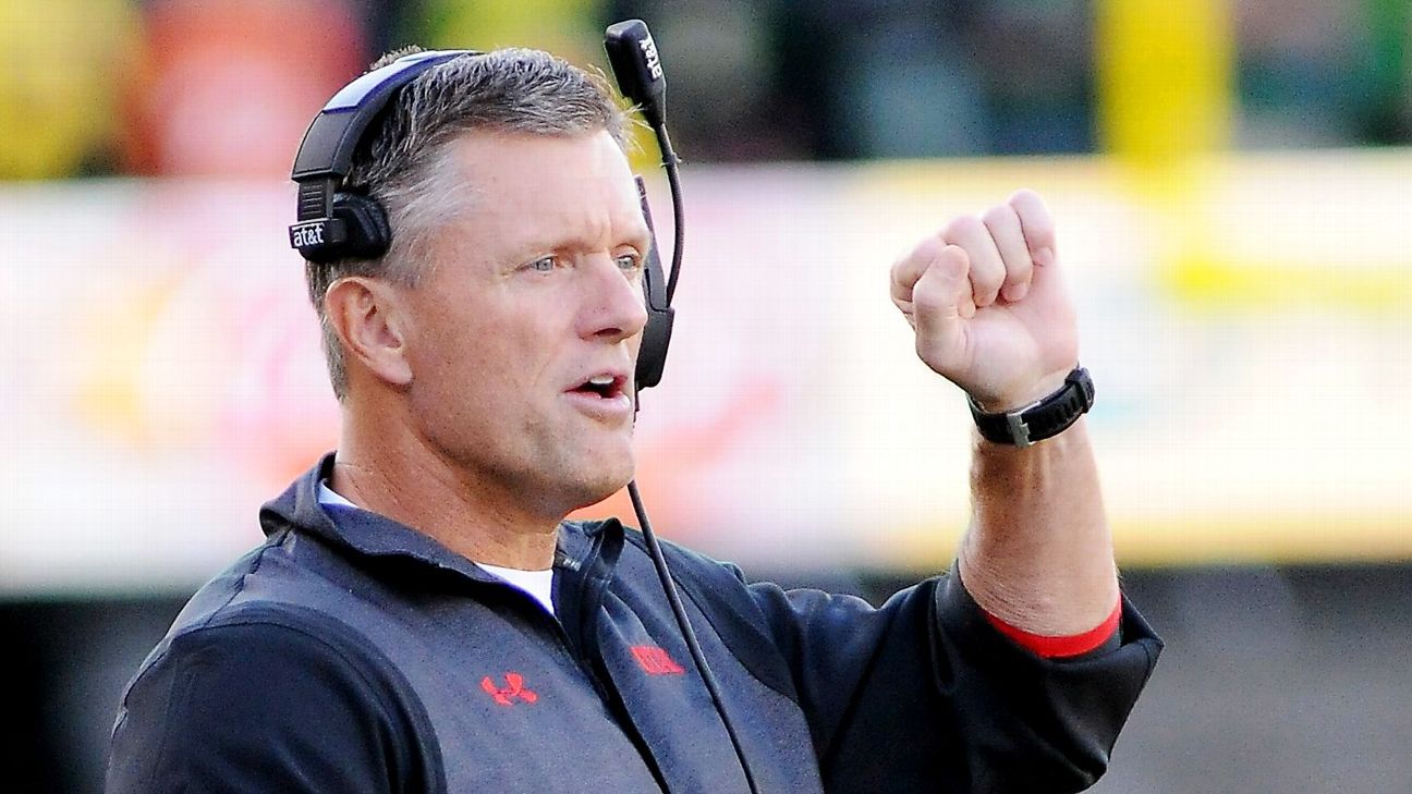 <a href="https://www.espn.com/college-football/story/_/id/47421108/whittingham-agrees-5-year-deal-coach-michigan" target="_blank">Michigan hires Whittingham as HC on 5-year deal</a>