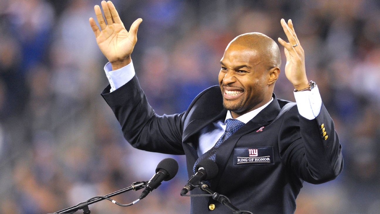 Umenyiora to lead Africa-bound NFL contingent