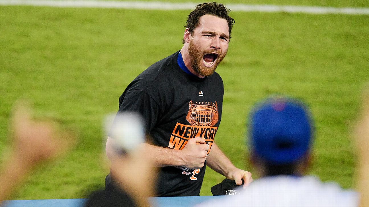 Daniel Murphy officially ends Met career by agreeing to three-year deal  with Nationals – New York Daily News