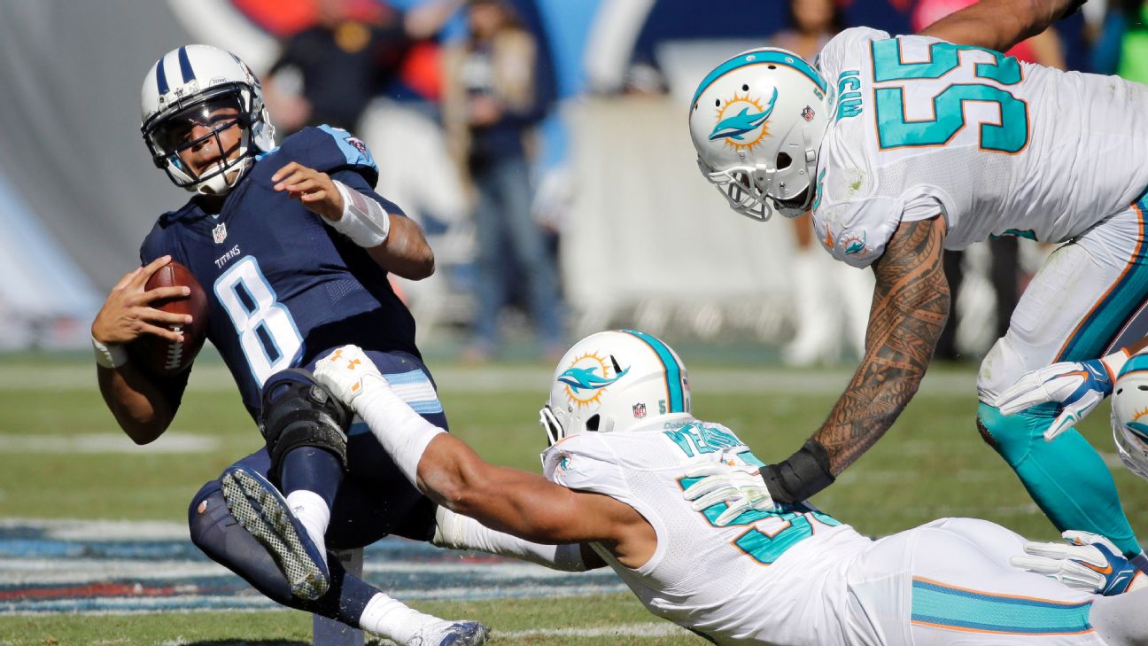 Did Marcus Mariota get injured on a dirty hit against the Dolphins?