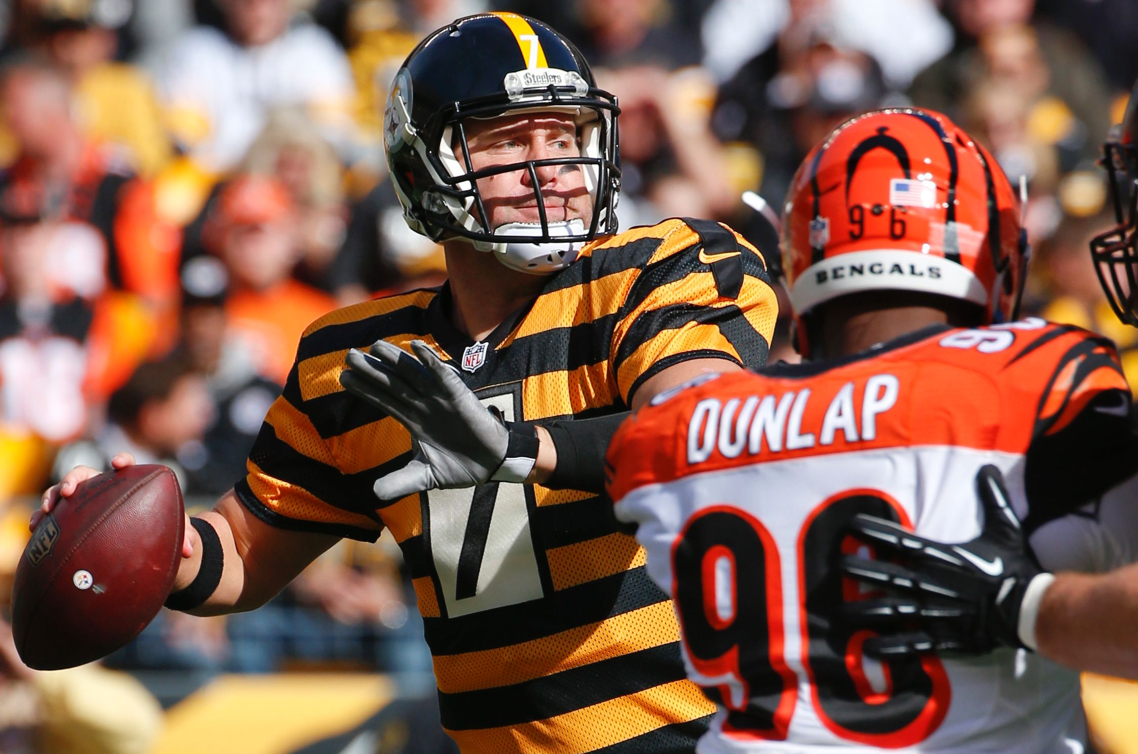 Ben Roethlisberger - Photos: Bengals vs. Steelers - ESPN