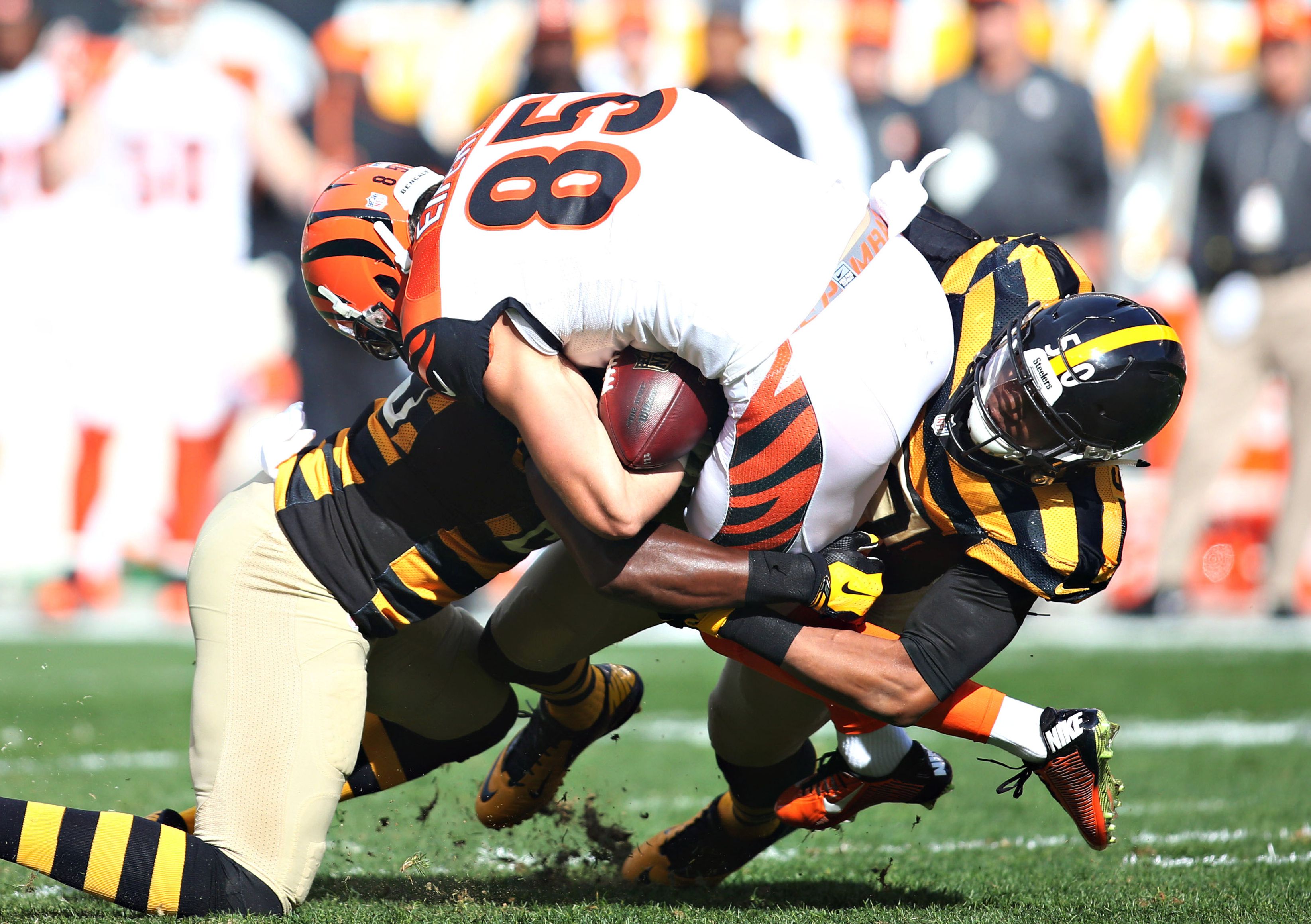 Ben Roethlisberger Sacked - Photos: Bengals vs. Steelers - ESPN