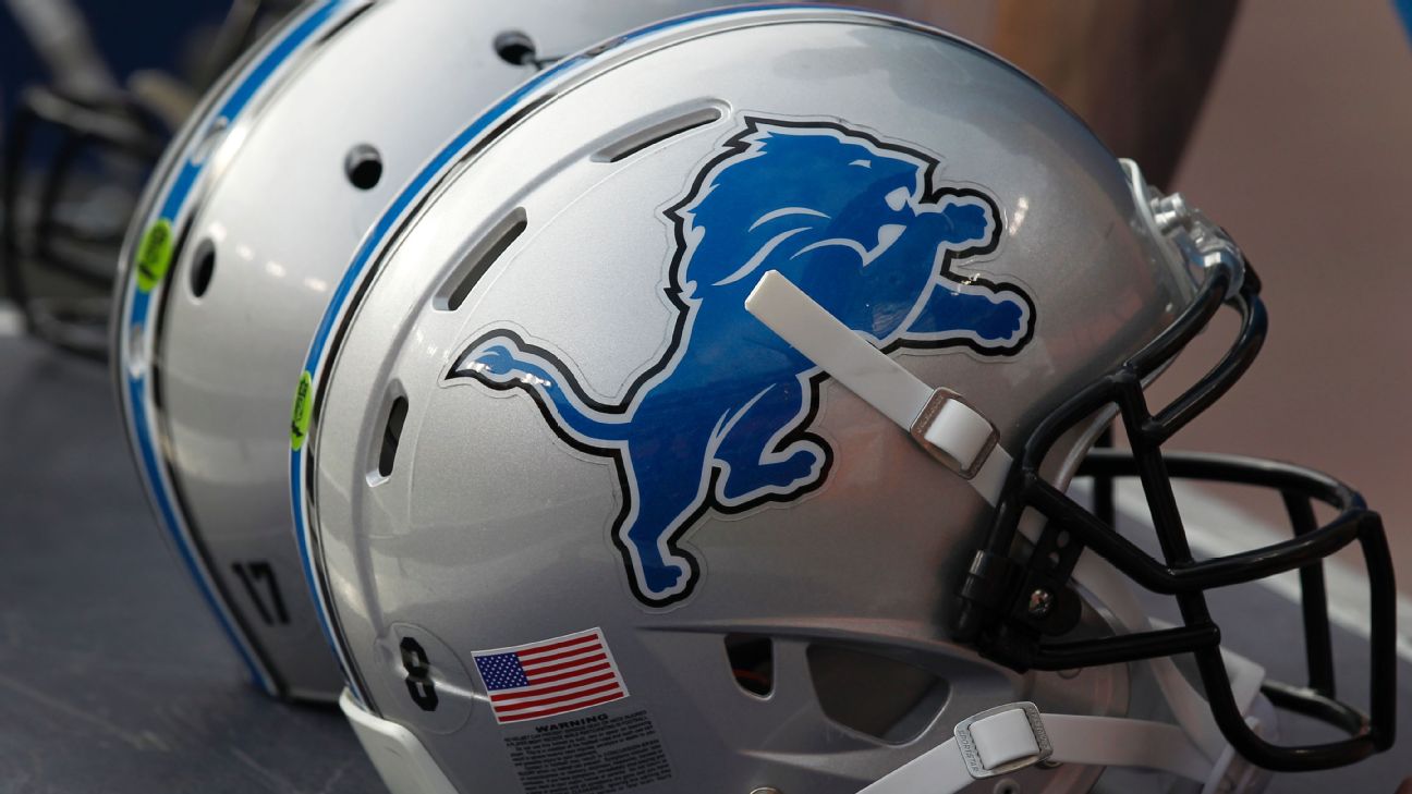 Due to travel snafu, Detroit Lions are forced to practice without helmet  decals – SportsLogos.Net News