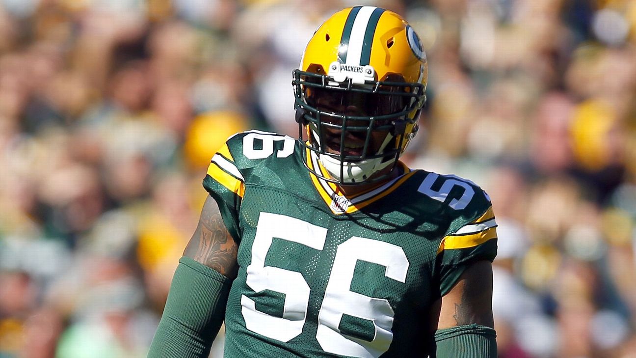 Over/Under: Nine Sacks for Julius Peppers in 2014