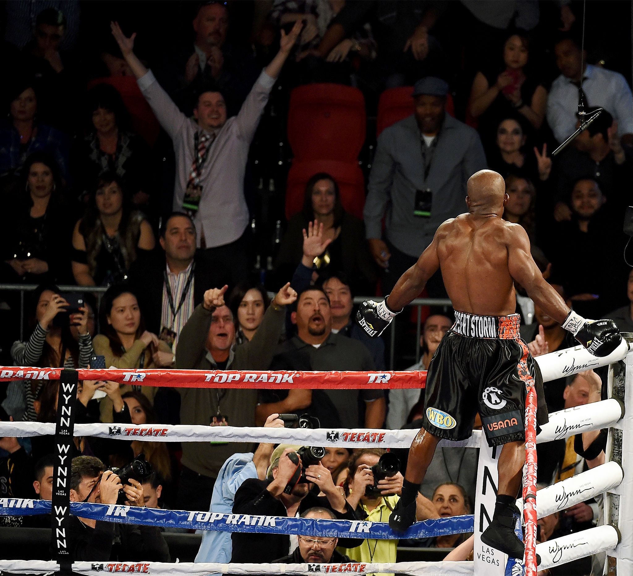 One enjoyable night - Photos: Bradley defeats Rios by TKO - ESPN