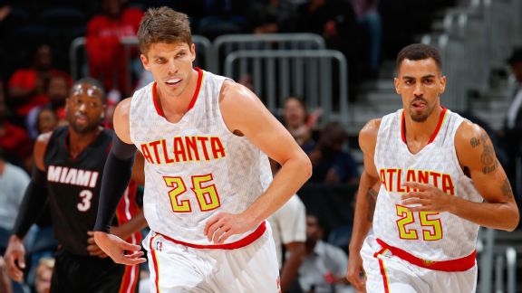 Kyle Korver - Atlanta Hawks - Game-Worn Regular Season Jersey - 2015-16  Season