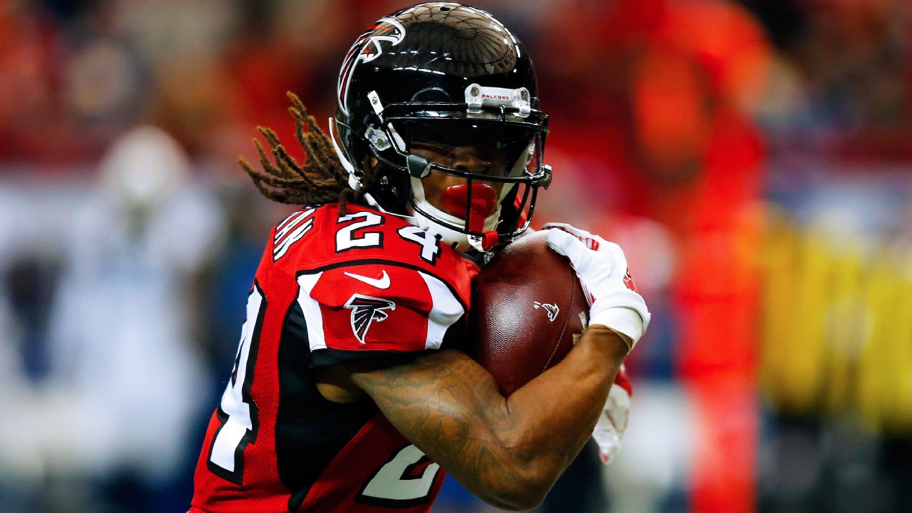 Devonta Freeman's Amazing 75-Yard TD Run!