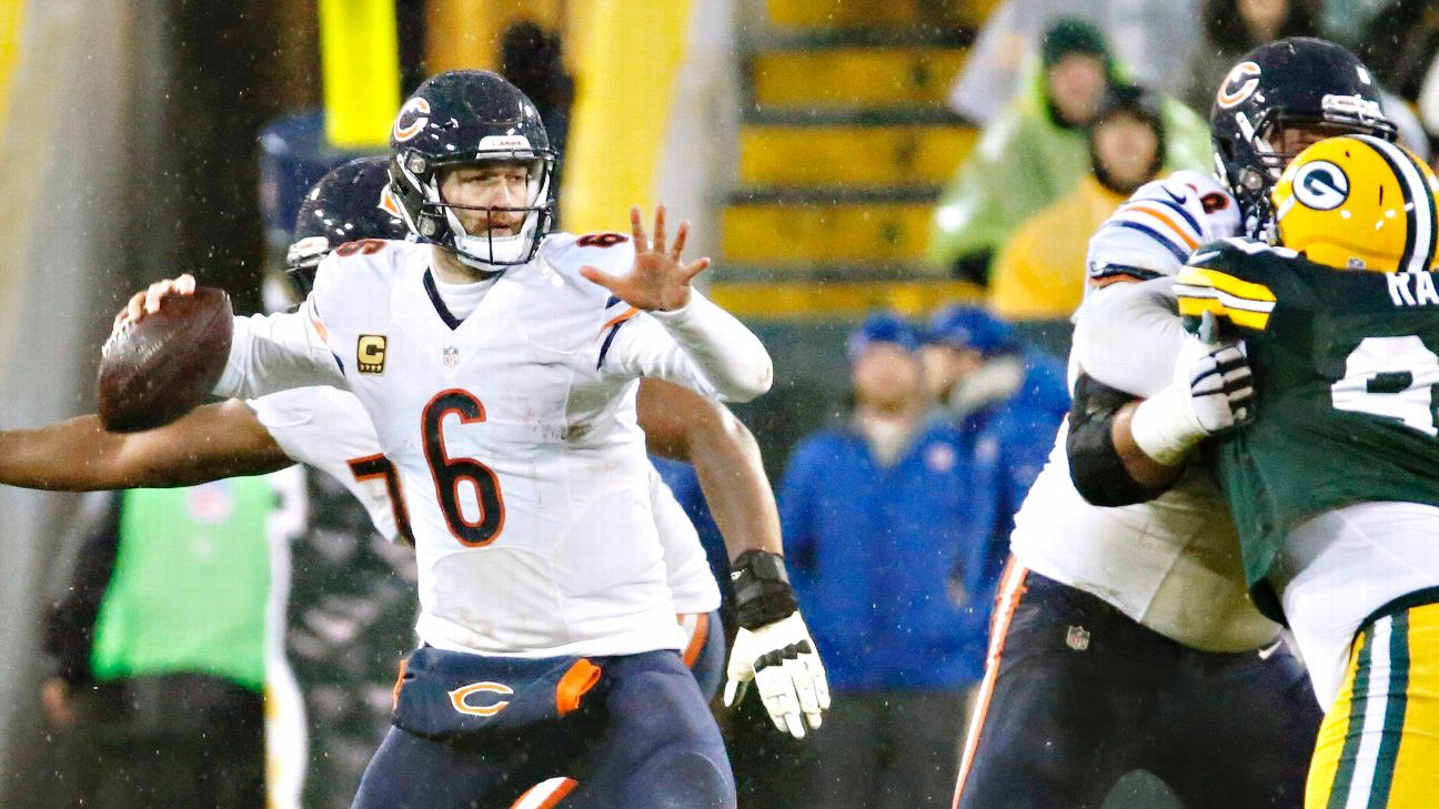 Jay Cutler returns to help Bears upset Vikings