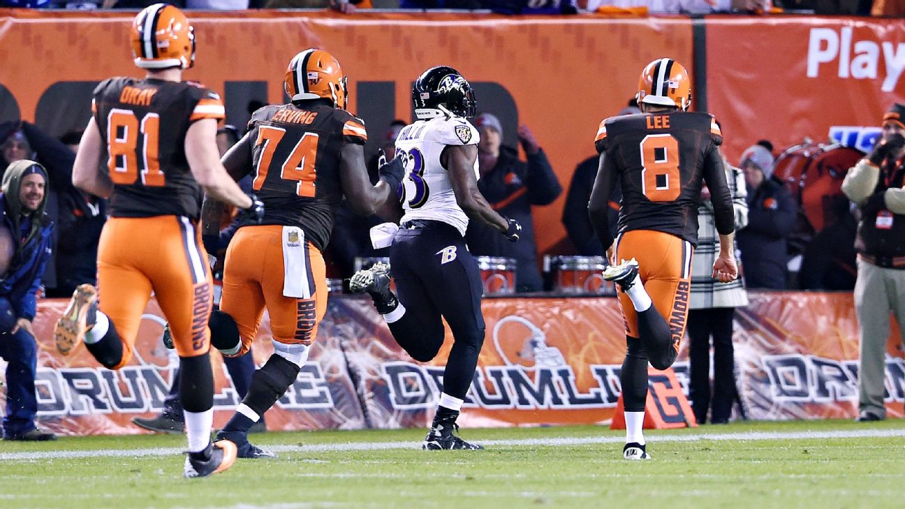 What a kick in the pants: Cleveland Browns bungle final attempt at win,  suffer 13-12 loss to lowly St. Louis Rams 