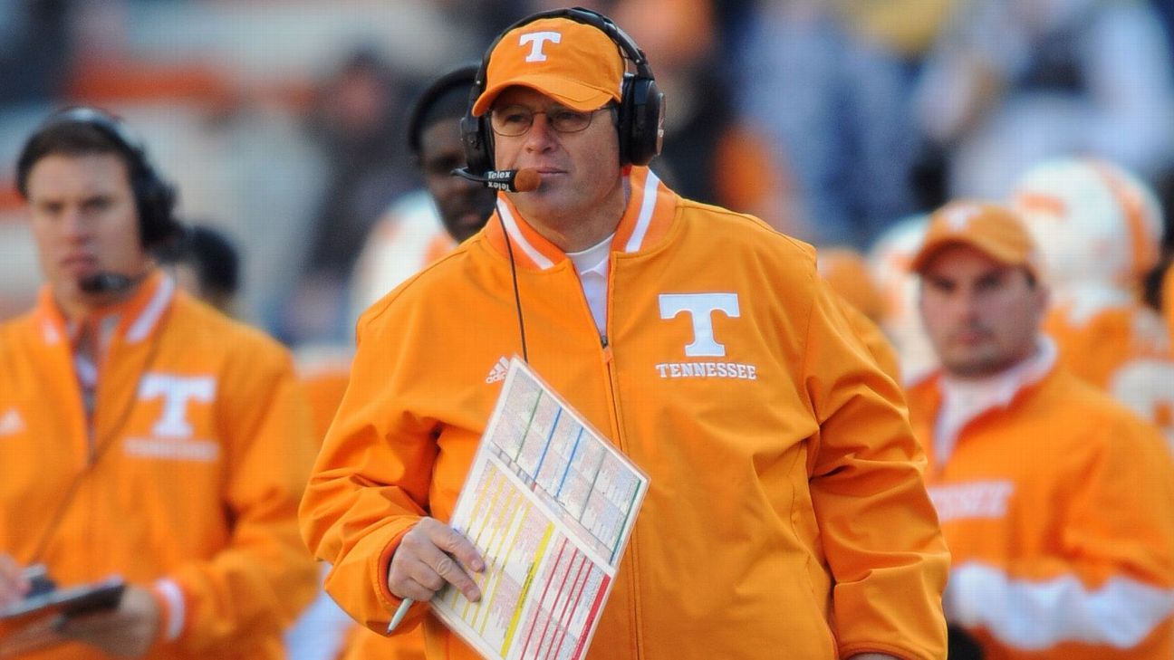Tennessee OC Jim Chaney, QBs coach Chris Weinke not being retained by new football  coach Josh Heupel - ESPN