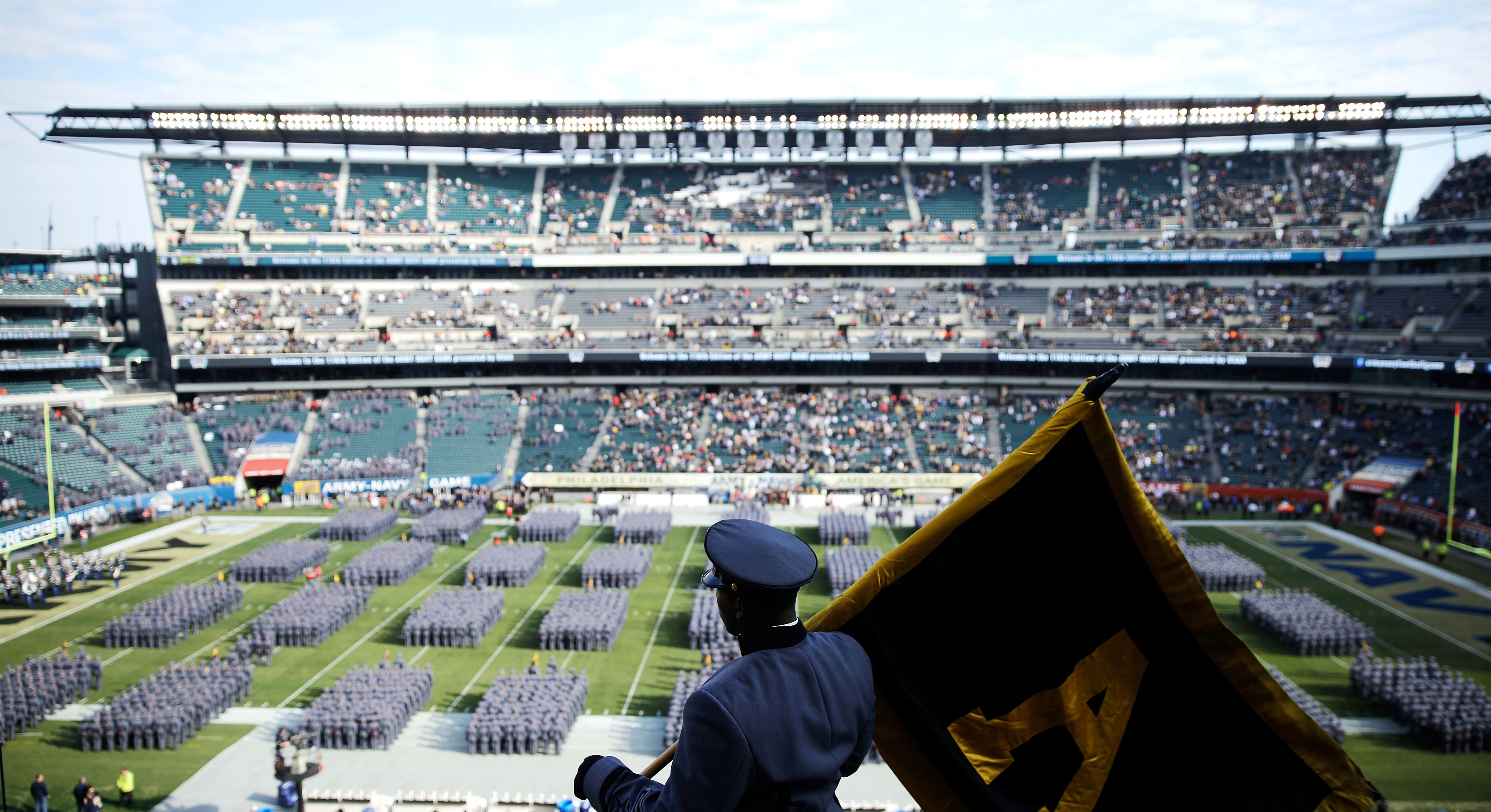 Army-Navy football game staying on CBS through 2028