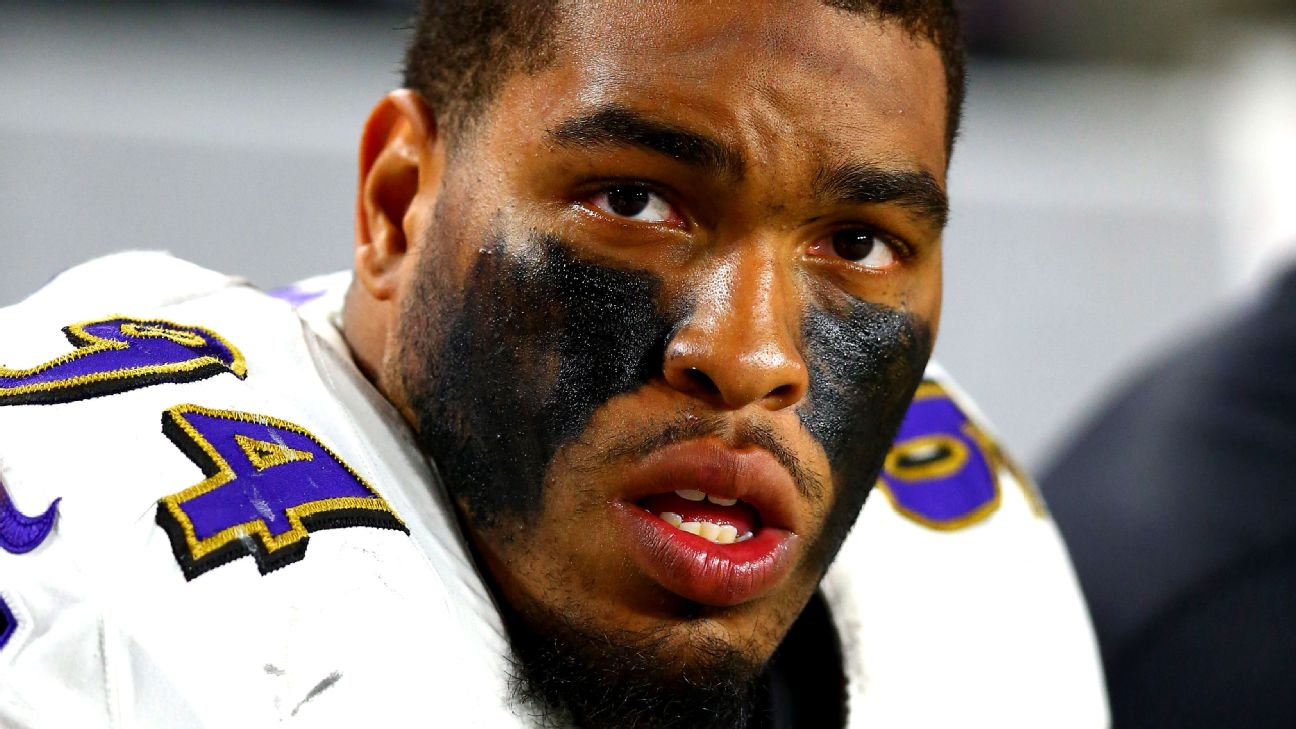 Ravens rookie Carl Davis gets stuck with $11,561 dinner bill - ESPN -  Baltimore Ravens Blog- ESPN