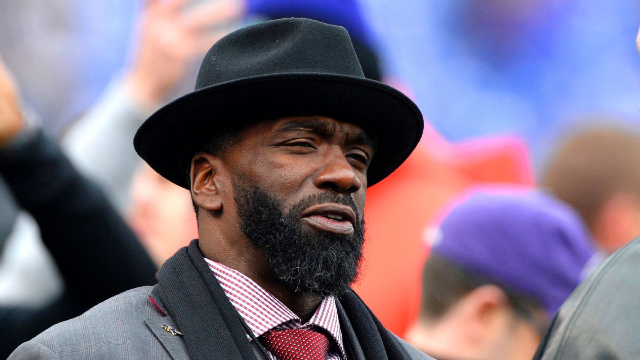 Baltimore Ravens: Why Ed Reed Is a Distraction the Team Can't Ignore, News, Scores, Highlights, Stats, and Rumors