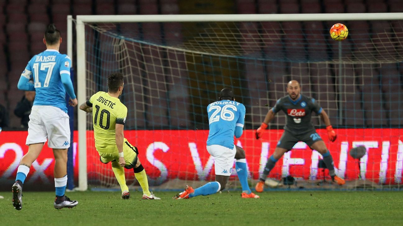 Euro round-up: Napoli beat Juve to claim Coppa Italia