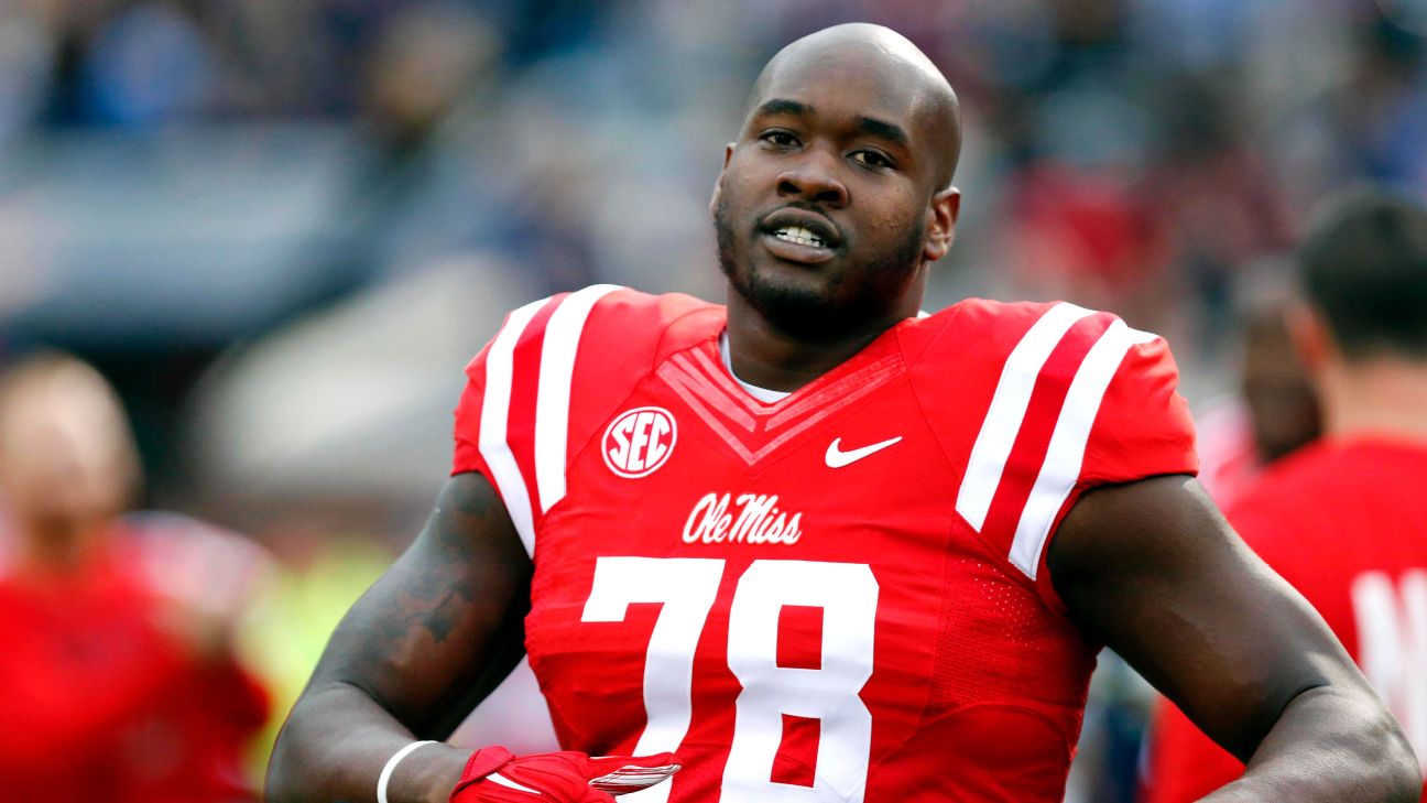 Mike Tannenbaum Tells the Laremy Tunsil 'Gas Mask' Story 