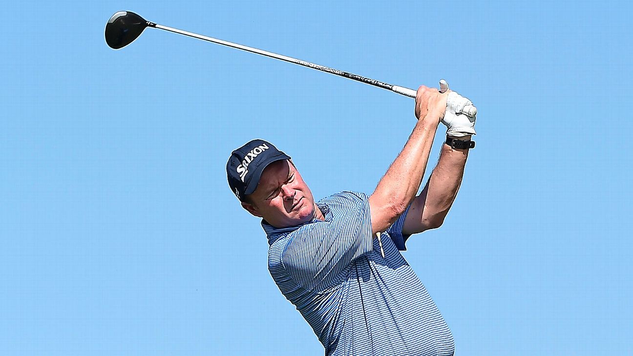 Naples' Steve Stricker hangs on to win Chubb Classic by a stroke