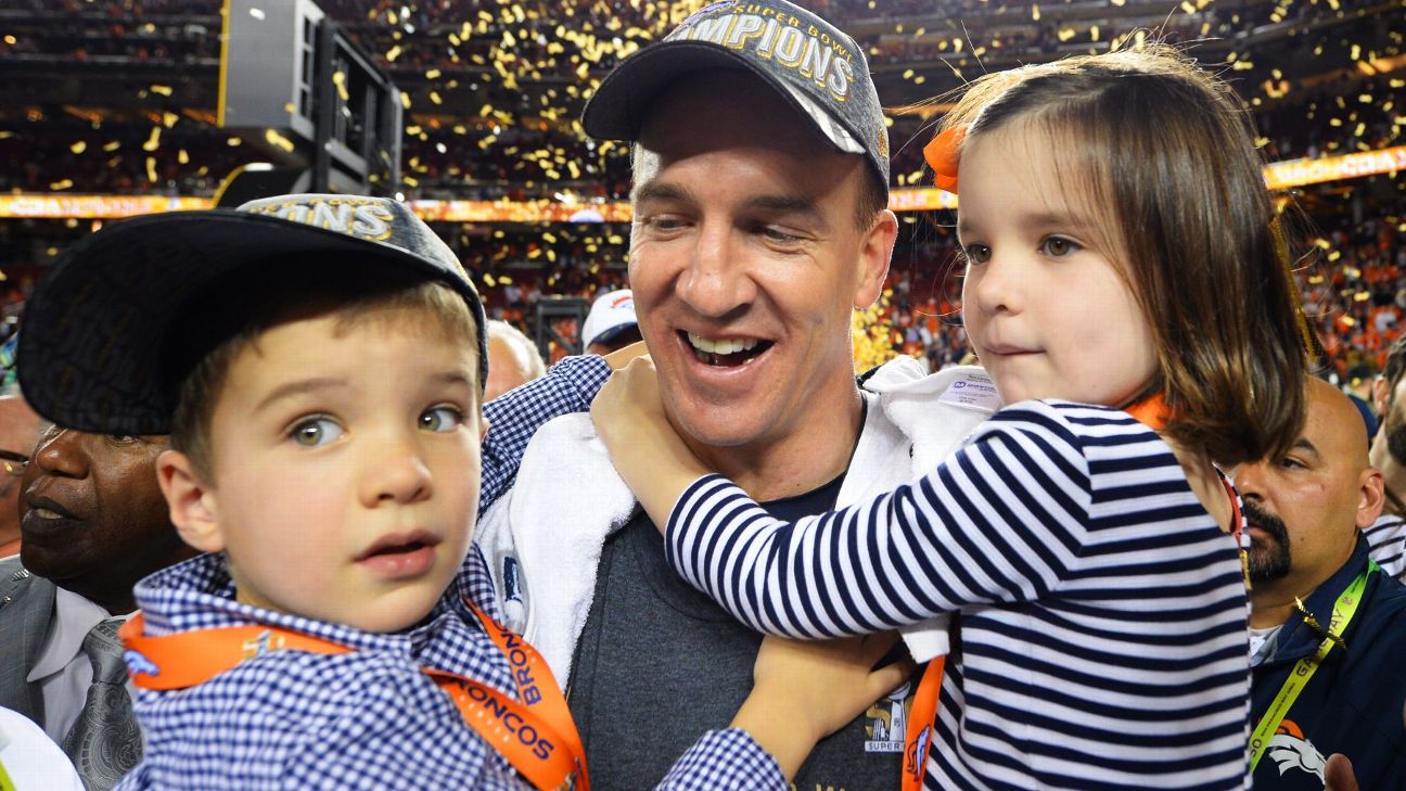 Manning family values Peyton and Eli's many Super Bowl moments