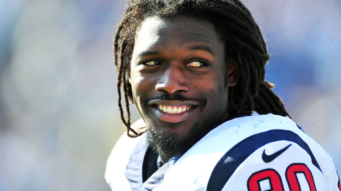 Jadeveon Clowney says he’s open to reunion with Texans - ABC13 Houston