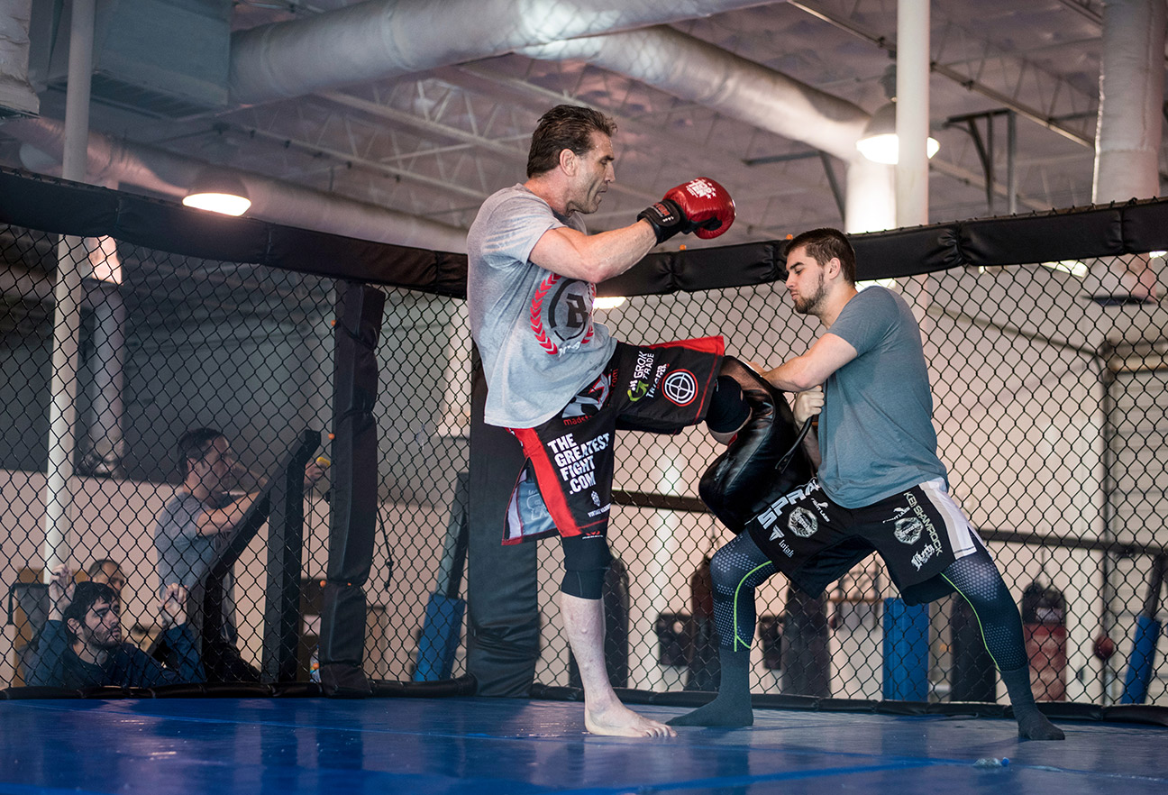 Shamrock, Gracie and Dada 5000 train for Bellator 149