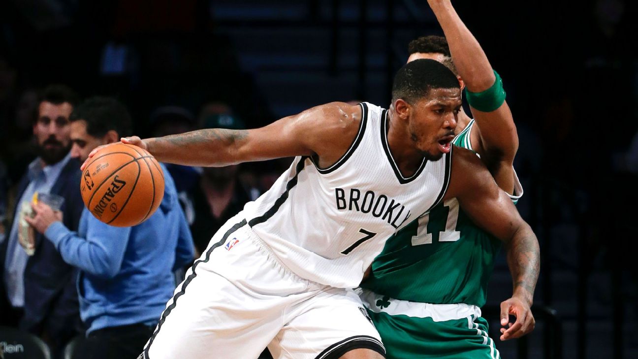Joe Johnson may be making a case to stick with Celtics as a mentor and  leader - The Boston Globe