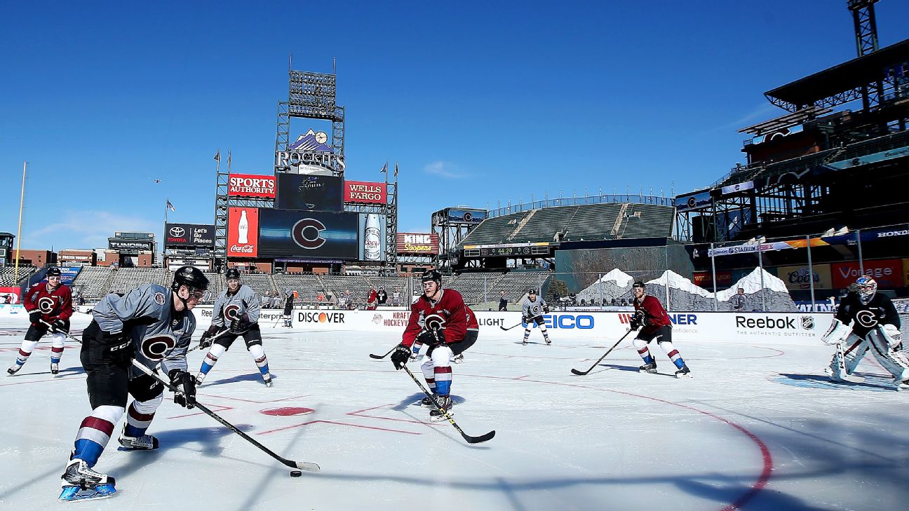 Blake Comeau - Colorado Avalanche - 2016 NHL Stadium Series - Game