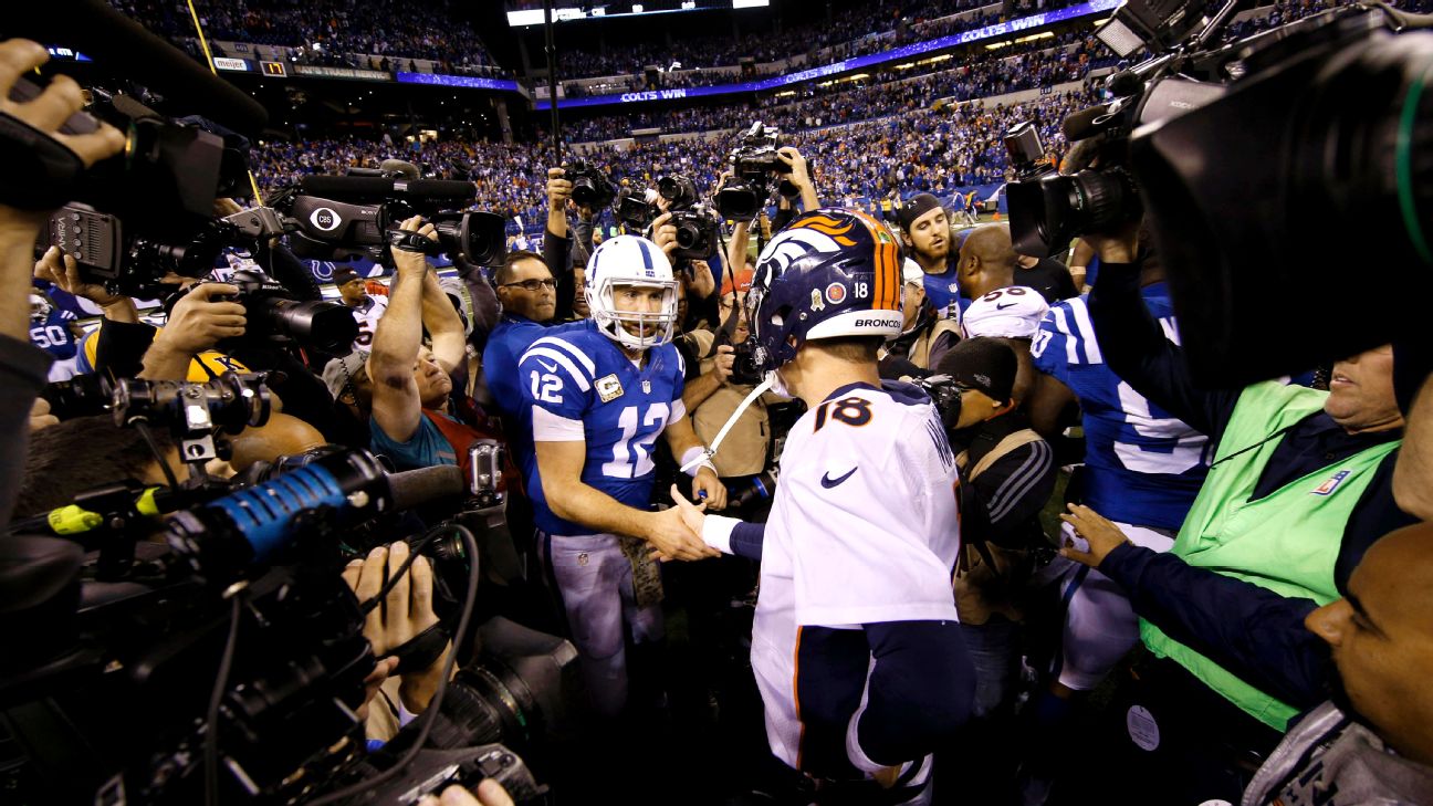 Peyton Manning Catches Up With Andrew Luck Before Sunday's Colts Win