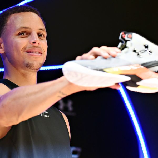Stephen Curry disagrees with Under Armour CEO about Donald Trump - ABC7 ...